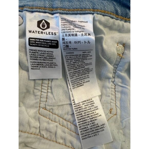 Levi's Women's 501 Light Blue Mom Style Fit Jeans Size 30WX26L - Picture 11 of 11